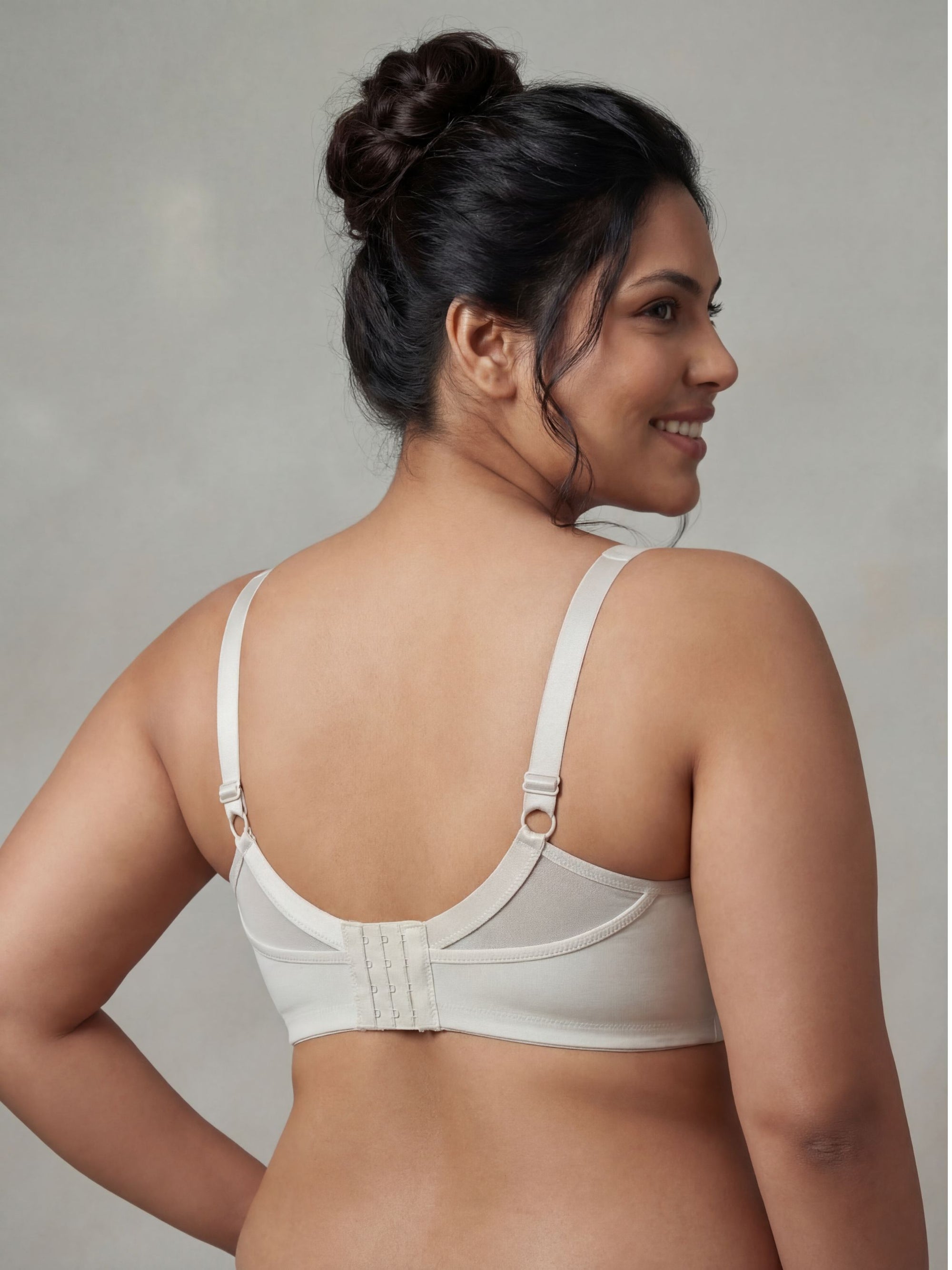 Spacer Cup Full Coverage No-Bulge Bra