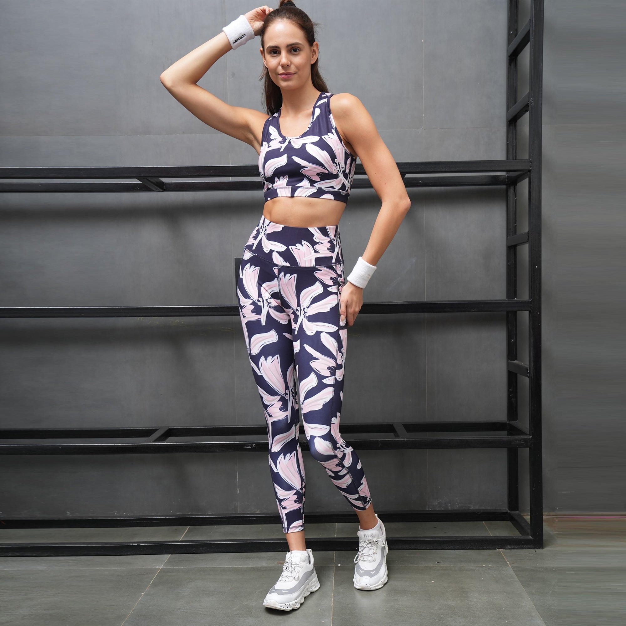 Soie Women&#39;s Medium Impact Quick Dry Racerback Printed Athleisure Sports Bra with High Waist Ankle Length Leggings With Side Pockets SET AT-3 AT-4