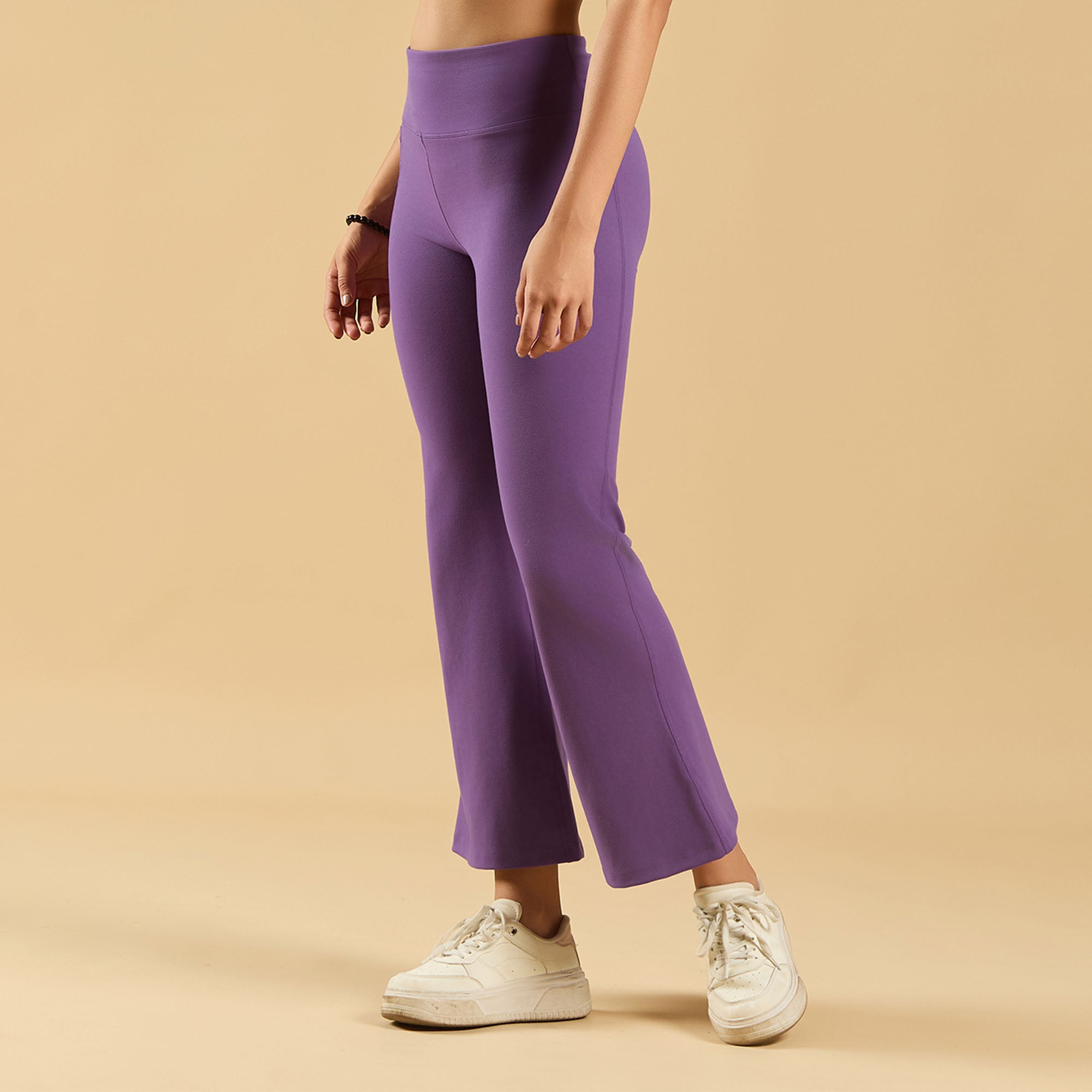 Mid-Rise Fit &amp; Flared Pants with 4-Way Stretch &amp; Compression Waistband AT-25