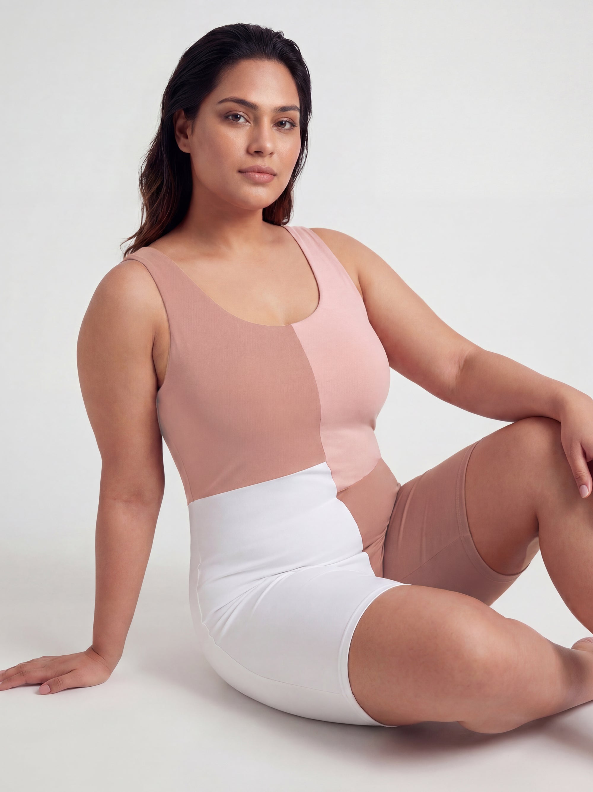 Three-Tone Padded Above-Knee Colour Block Swimsuit