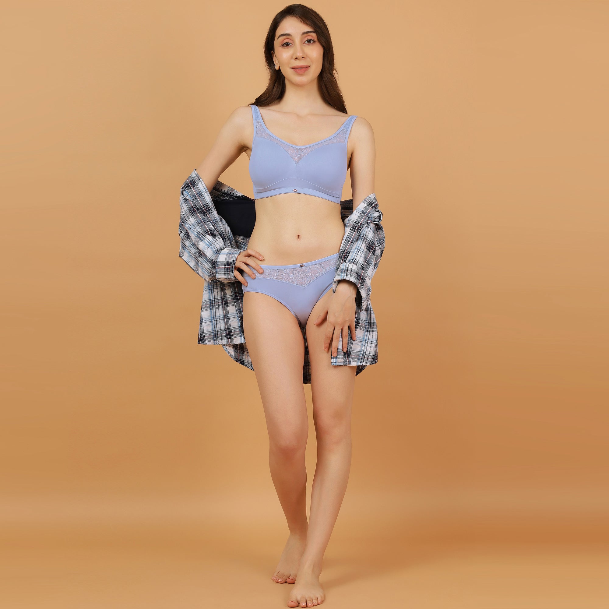 Full Coverage Padded Non Wired Bra With Lace Detailing