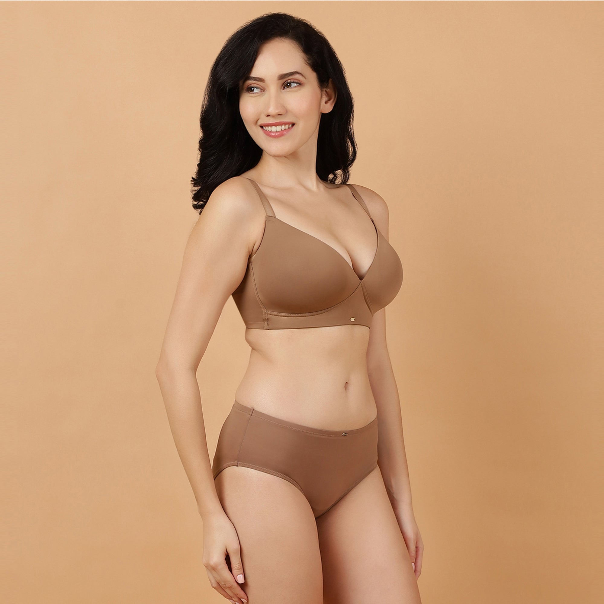 Full Coverage Padded Non-Wired T-shirt Bra with High Rise Full Coverage Brief