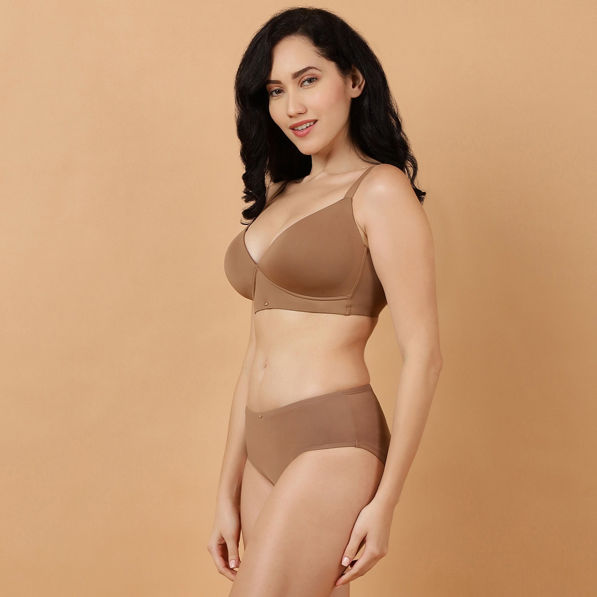 Full Coverage Padded Non-Wired T-shirt Bra with High Rise Full Coverage Brief