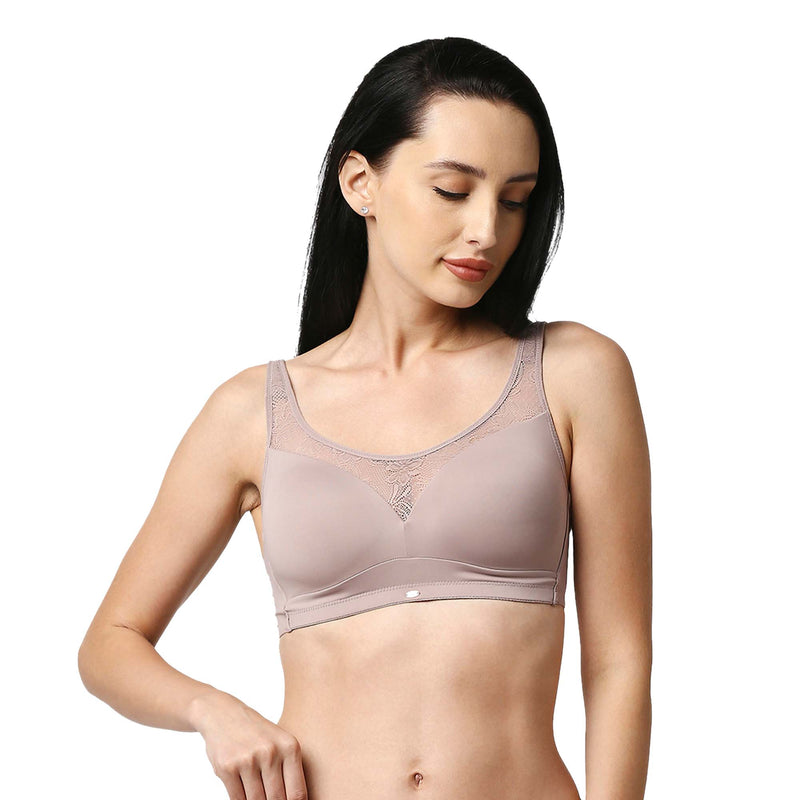 Full Coverage Padded Non-Wired Bra With Lace Detailing- CB-132